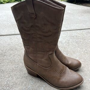 Brown Cowgirl Boots